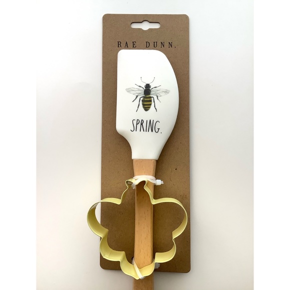 New RAE DUNN 🐝SPRING🐝 Spatula & Cutter Set - Picture 1 of 5